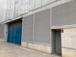 Location Bâtiment à usage industriel à Sant Andreu de la Barca. Semisotano en alquiler