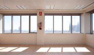 Miete Büro  Carrer de padilla. Oficina alquiler sagrada familia
