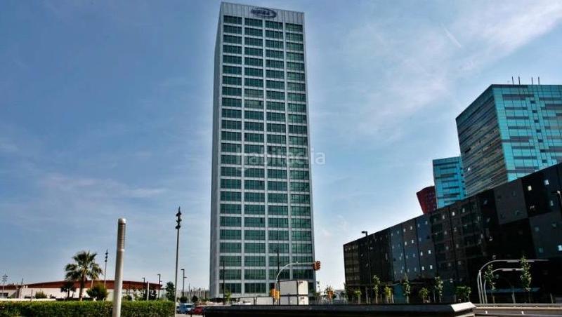 Foto c8b1dcff-0db6-40c9-a575-d6ace089f555. Location bureau avec chauffage dans Santa Eulàlia Hospitalet de Llobregat (L´)