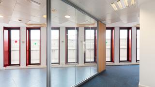 Rent Office space  Carrer de la diputació. Oficina en alquiler eixample
