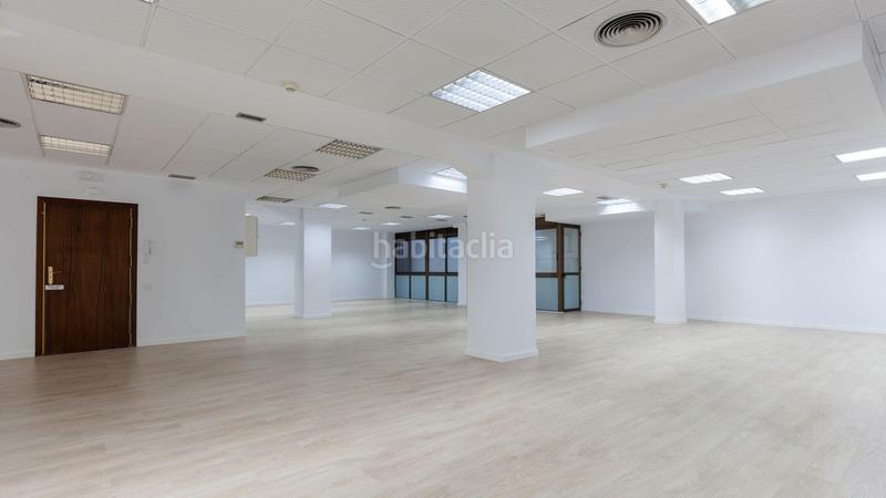 Foto 1294c8c3-4cc7-4055-9330-33e050b5e114. Miete büro mit heizung in Sant Antoni Barcelona