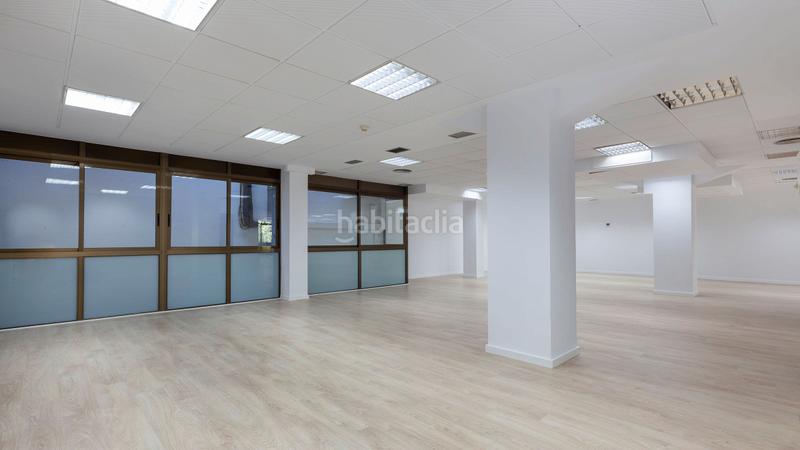Foto 74742e57-2cb3-4dbc-9990-9da7b467188c. Rent office space with heating in Sant Antoni Barcelona