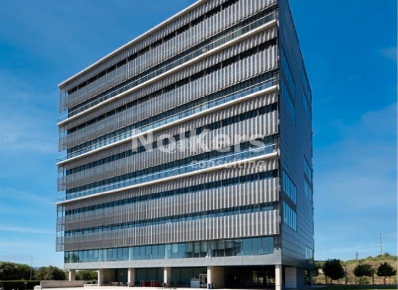 Foto d19cc990-9e45-486c-a41c-dfadd2a35cc6. Affitto ufficio con riscaldamento in Volpelleres Sant Cugat del Vallès