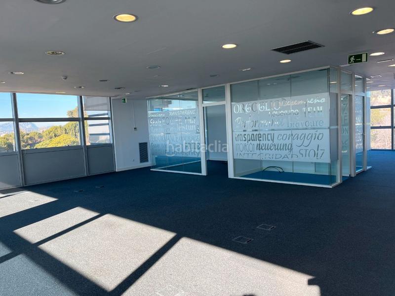 Foto 19810cb3-48cf-450b-8039-b22a15c1a3b0. Miete büro mit heizung parking in Volpelleres Sant Cugat del Vallès