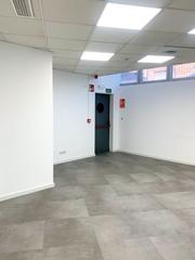 Lloguer Local Comercial  Carrer del pont reixat. Local polivalente en un edificio emblemático y sostenible