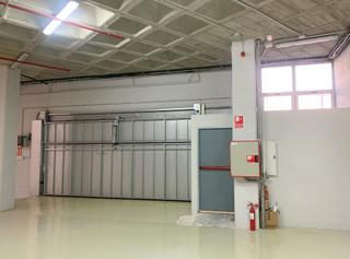 Lloguer Nau industrial  Carrer del pont reixat. Nave polivalente en un edificio emblemático y sostenible