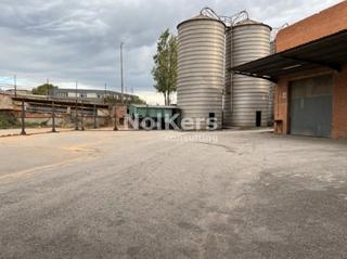 Location Bâtiment à usage industriel à Castellbisbal. Nave a reformar con patios privativos