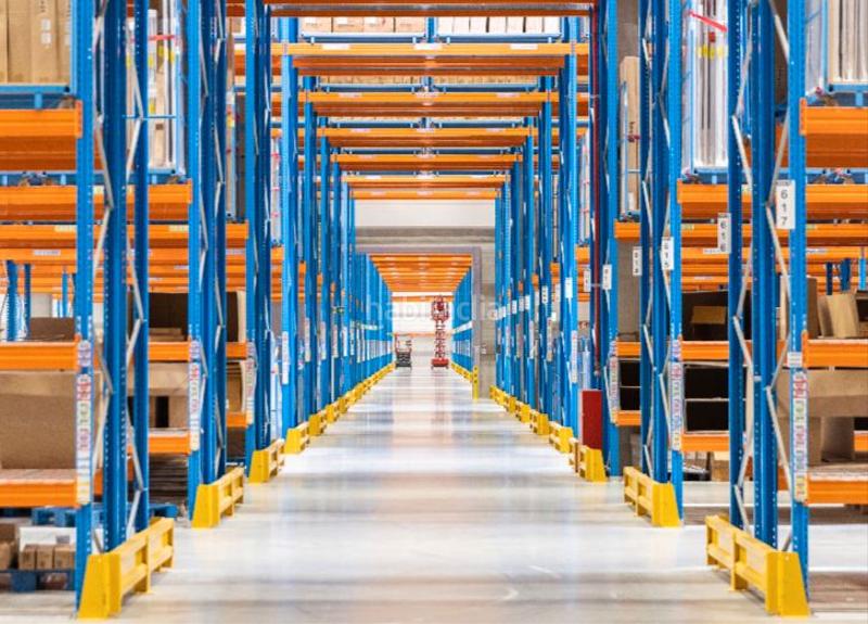 Foto a7c4aa38-aacb-4859-9e30-4fc734723fb3. Miete fabrikhalle in Abrera