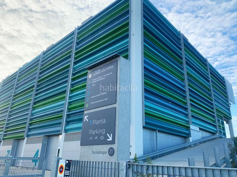 Foto b2873fd7-11cc-496c-84f1-222cb34d5d74. Alquiler local comercial bio-oficinas/local/almacén a estrenar en un edificio único en Viladecans