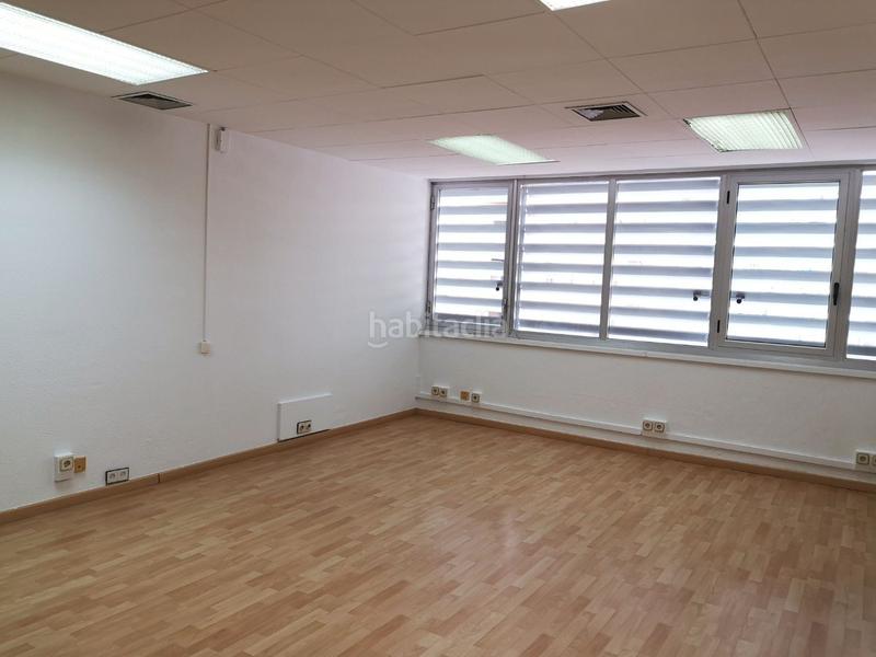 Foto 47c88d11-4b26-48e5-b755-f3659a72bba5. Affitto ufficio con riscaldamento parcheggio in Vila de Gràcia Barcelona