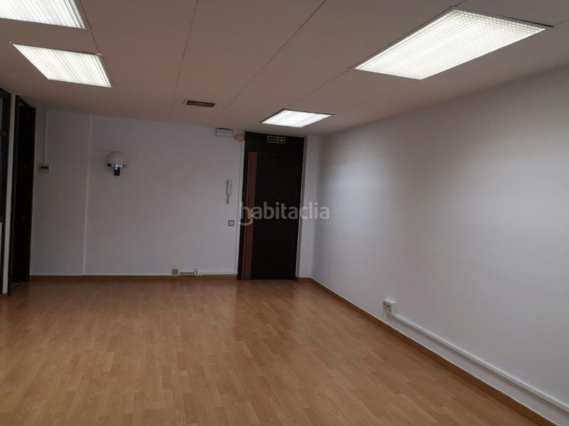 Foto a28c8c87-7fb4-4135-a1d2-abef0faf1aa5. Location bureau avec chauffage parking dans Vila de Gràcia Barcelona