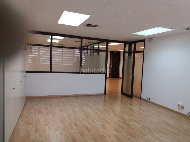 Foto f19031d2-09c2-4c52-b0bd-495504d35001. Miete büro mit heizung parking in Vila de Gràcia Barcelona