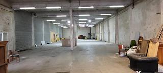 Lloguer Nau industrial a Centre. Nave industrial en alquiler