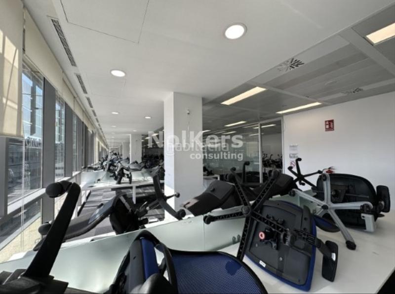 Foto 7da83ab3-7b56-4174-9347-41ecf9c2335e. Rent office space with heating in Diagonal Mar i el Front Marítim del Poblenou Barcelona