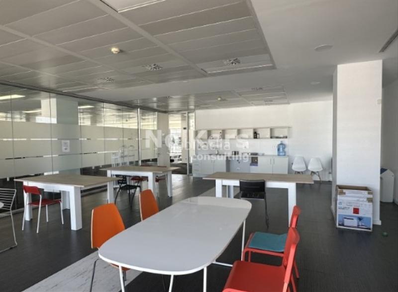 Foto f960b74d-3b2c-4826-b209-01bebf5dae87. Rent office space with heating in Diagonal Mar i el Front Marítim del Poblenou Barcelona