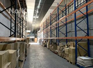 Miete Fabrikhalle in Centre. Nave en alquiler con excelente patio en l´hospitalet de llobrega