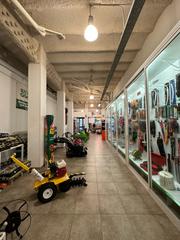 Miete Geschäftsraum  Carrer d'alí bei. Local comercial en alquiler en l' eixample de barcelona
