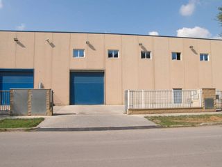 Alquiler Nave industrial en Palau-solità i Plegamans. Nave en alquiler con cámaras frigoríficas