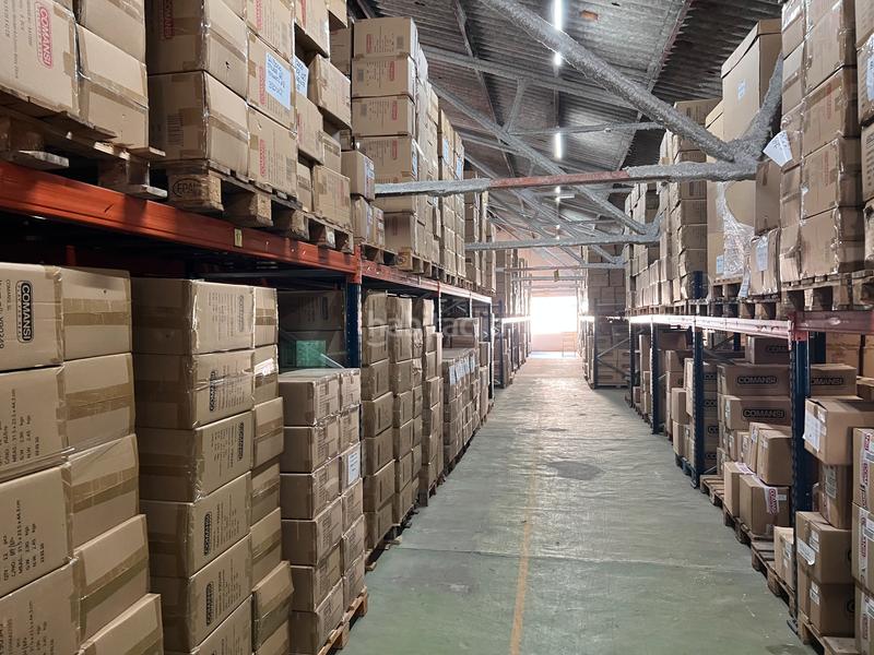 Foto f3d635d7-3d6d-4162-ab61-896810804a13. Nau industrial a Centre Hospitalet de Llobregat (L´)