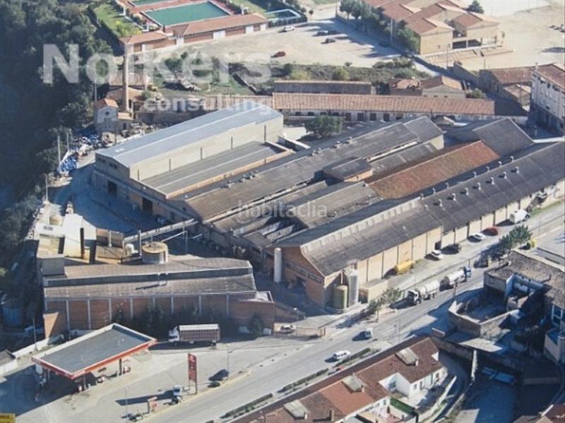 Foto beeac183-f039-488f-bc07-4be540575a02. Fabrikhalle mit heizung in Avinyó