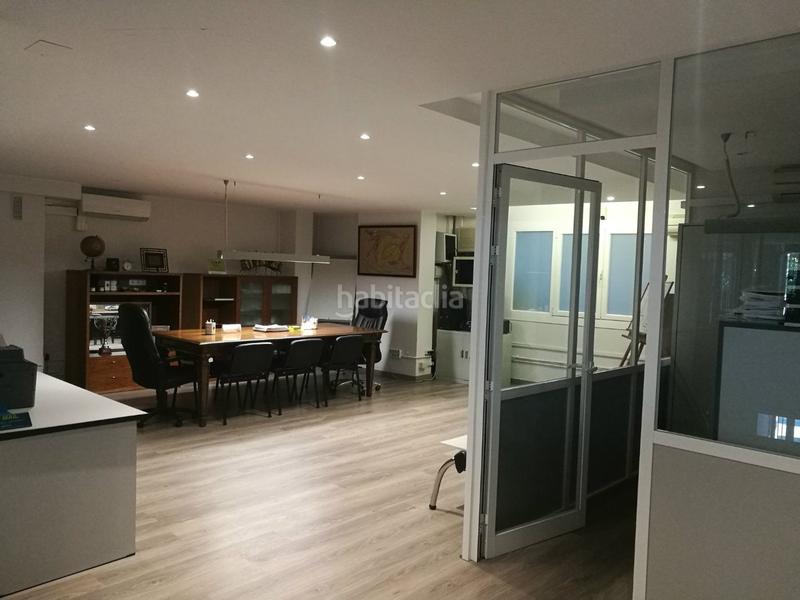 Foto eced1d57-e571-46b0-8893-8ea3cfd874ae. Location bureau avec chauffage parking dans Barri de les Corts Barcelona