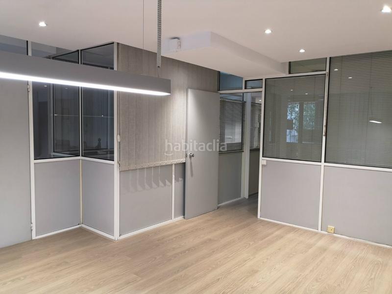 Foto 15db1474-1348-48e3-9da3-107aef0d44cc. Miete büro mit heizung parking in Barri de les Corts Barcelona