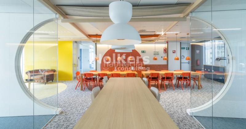 Foto 13dd551b-43b5-42be-b56c-aeb09a6c95bd. Rent office space with heating parking in Barceloneta Barcelona