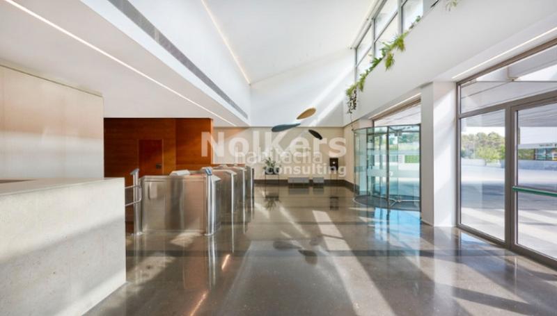 Foto 4e33c80e-3e10-418a-ad4d-6f7e6ffbedc2. Rent office space with heating in Volpelleres Sant Cugat del Vallès