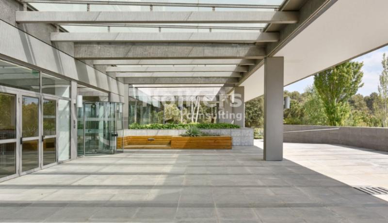 Foto e0f1833d-bae4-45f6-b22e-ab809d58e117. Rent office space with heating in Volpelleres Sant Cugat del Vallès