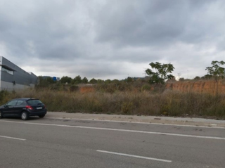 Rent Industrial plot in Cervelló. Solar industrial en alquiler