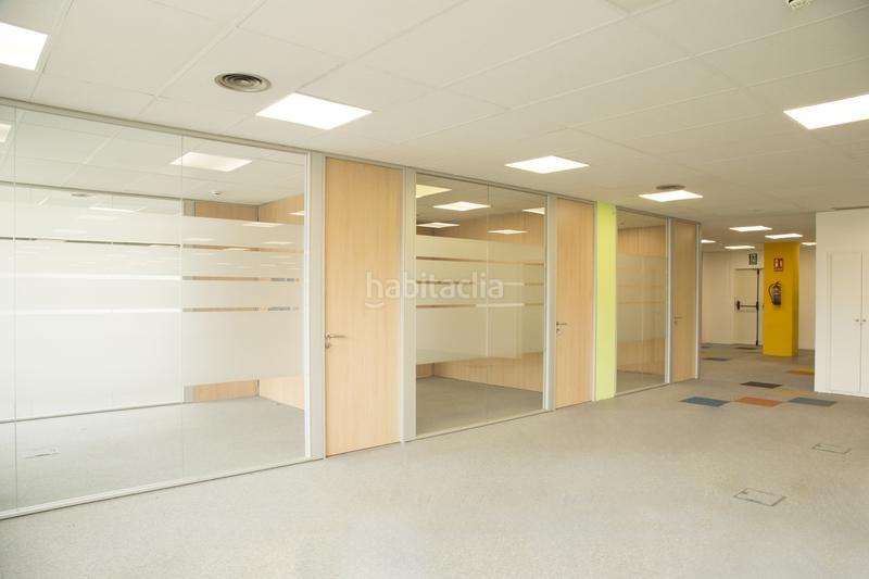 Foto a6205595-c2b6-4682-9255-bf40d17b2720. Location bureau avec chauffage dans La Marina del Port Barcelona