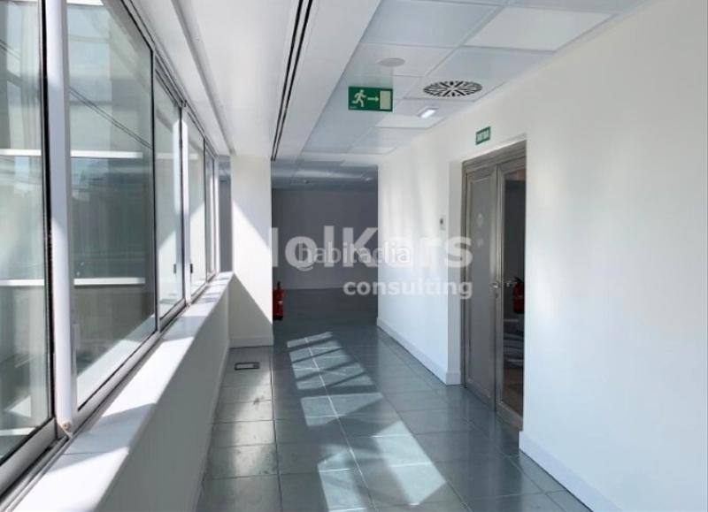 Foto 7e1fbe6e-1051-4f2d-bdb0-a45cf3b759dc. Affitto ufficio con riscaldamento in Barri de les Corts Barcelona