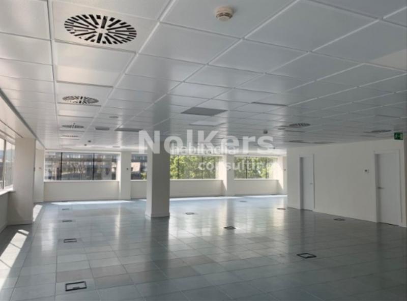 Foto a13d7c80-bf0e-4001-9a89-17fdec3958dd. Miete büro mit heizung in Barri de les Corts Barcelona