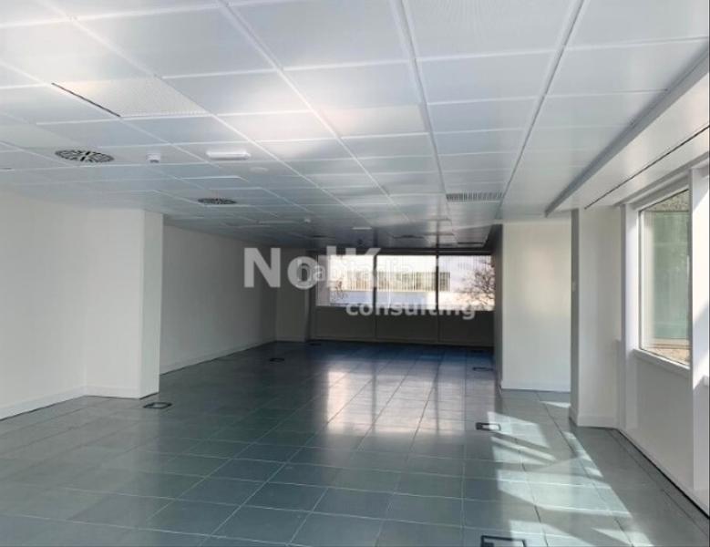 Foto e74de8ea-6c0d-486b-9c65-5593b793181f. Miete büro mit heizung in Barri de les Corts Barcelona