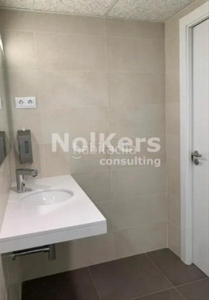 Foto 845ce774-6858-4a42-830e-24cd73d77626. Rent office space with heating in Barri de les Corts Barcelona