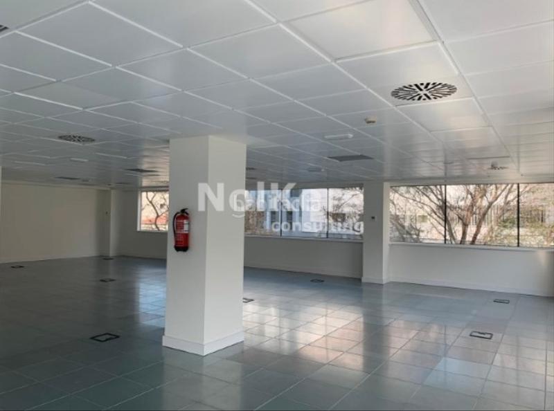 Foto 9ecae031-6cca-4b36-9f08-a1bc303494c0. Rent office space with heating in Barri de les Corts Barcelona