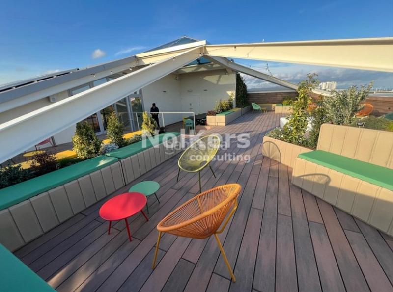 Foto ac196e65-1a21-4669-85d0-84532bd09dfd. Lloguer oficina amb calefacció a El Remei Badalona