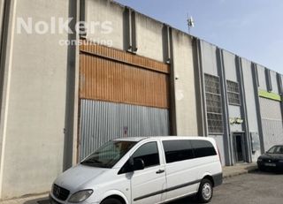 Miete Fabrikhalle in Palau-solità i Plegamans. Nave en alquiler en palau de plegamans