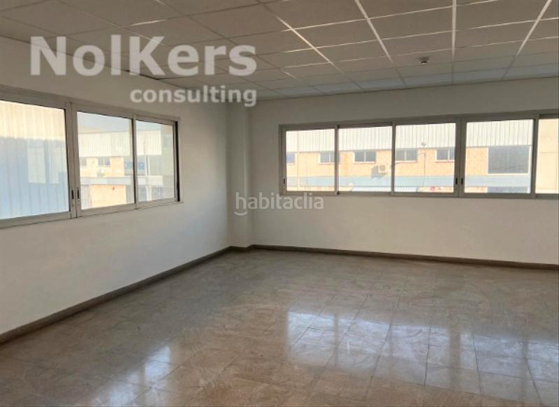 Foto 7c600b11-fdbe-44f2-b40a-6145ac375a78. Rent industrial building in Casablanca Sant Boi de Llobregat