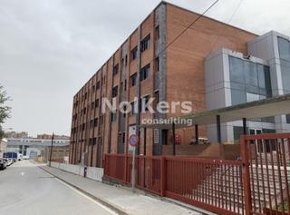Rent Industrial building in Mas Lluí - Els Miralls. Nave industrial en alquiler