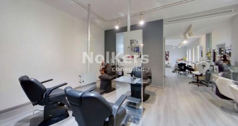 Foto e5545b2c-59ef-4685-88f4-ca28750db319. Local commercial avec chauffage dans Dreta de l´Eixample Barcelona