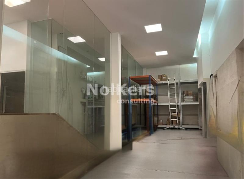 Foto 0ae6f74d-a618-4645-b1e1-512a937af09f. Local commercial dans Gòtic Barcelona