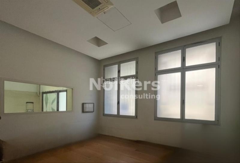 Foto ea741a54-d497-4d62-ab9b-cd5277efc506. Local commercial dans Gòtic Barcelona