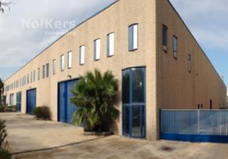 Rent Industrial building in Granvia LH. Nave en alquiler en l' hospitalet de llobregat