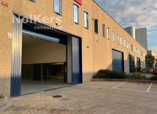 Miete Fabrikhalle in Granvia LH. Nave en alquiler en l' hospitalet de llobregat