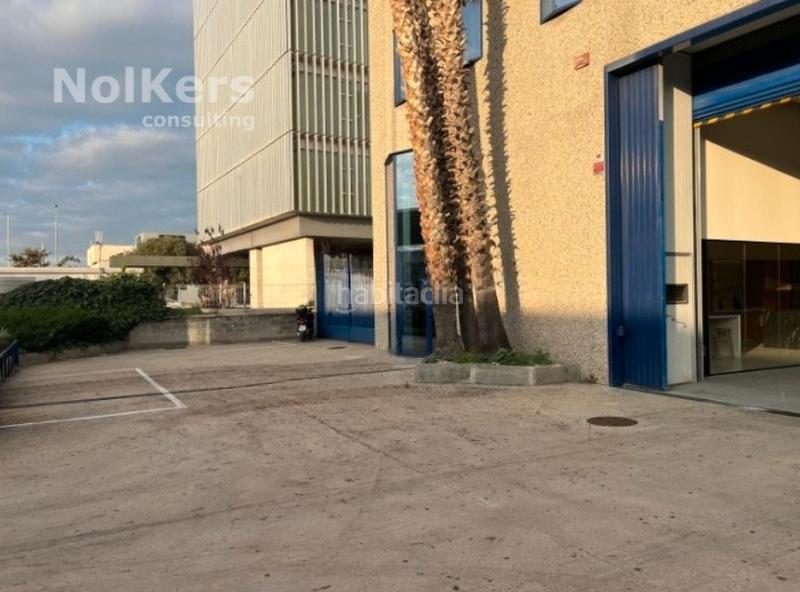 Foto b15e30da-d1ec-4a05-9830-faa00580d2d0. Lloguer nau industrial amb calefacció a Granvia LH Hospitalet de Llobregat (L´)