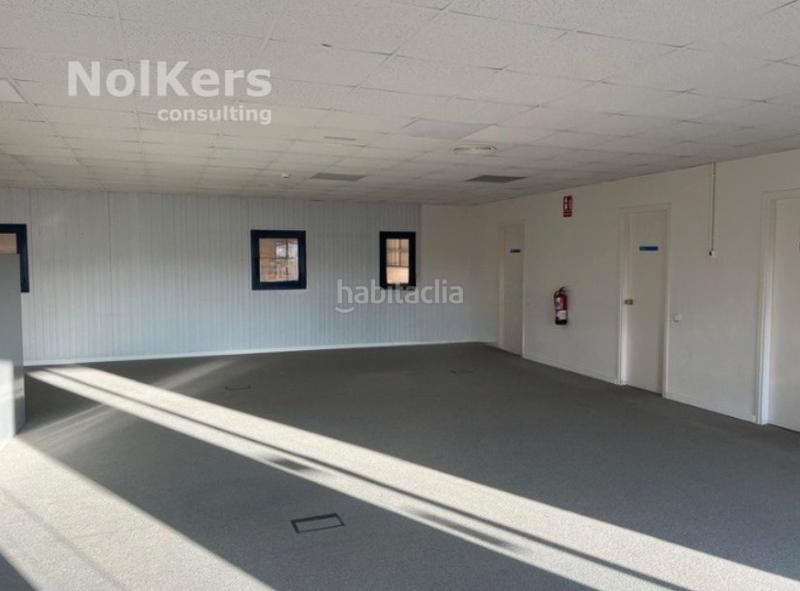 Foto a03f0883-e613-4adf-b0ec-94ba95cd01c7. Rent industrial building with heating in Granvia LH Hospitalet de Llobregat (L´)