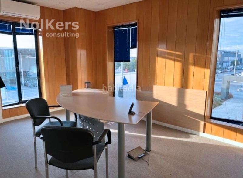 Foto cf13b5b1-5a21-461e-871c-70ae7257f4f6. Rent industrial building with heating in Granvia LH Hospitalet de Llobregat (L´)