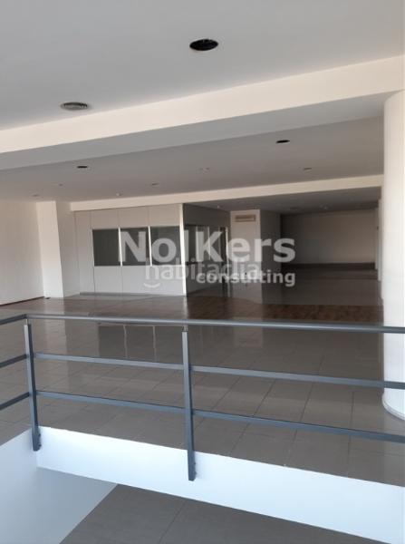 Foto 2b2ca9f4-893c-4cbe-9e79-fdf5e909f0e4. Location local commercial dans Torreblanca Sant Cugat del Vallès