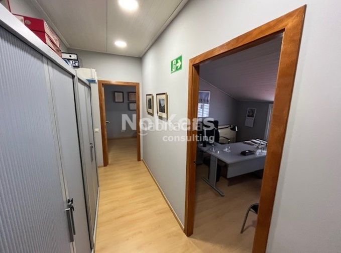 Foto a252a786-9524-46b2-921f-862223c927d1. Oficina a Vila de Gràcia Barcelona